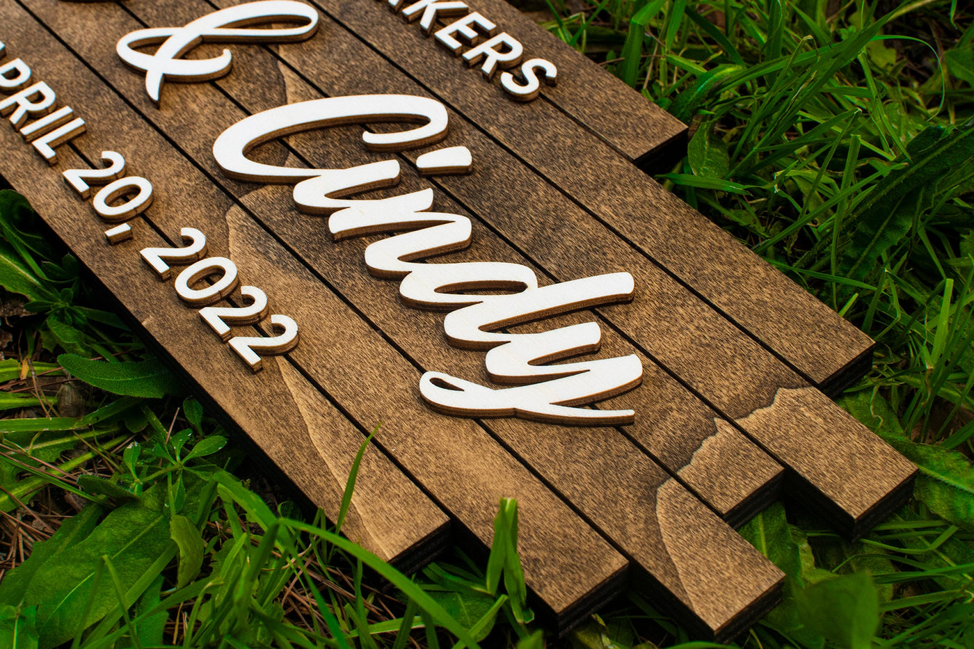 Beautiful Wooden Family Name Pallet Sign, Custom Name Sign for Newlyweds, Housewarming Sign for New Home Owners, Custom Gift for the Couple